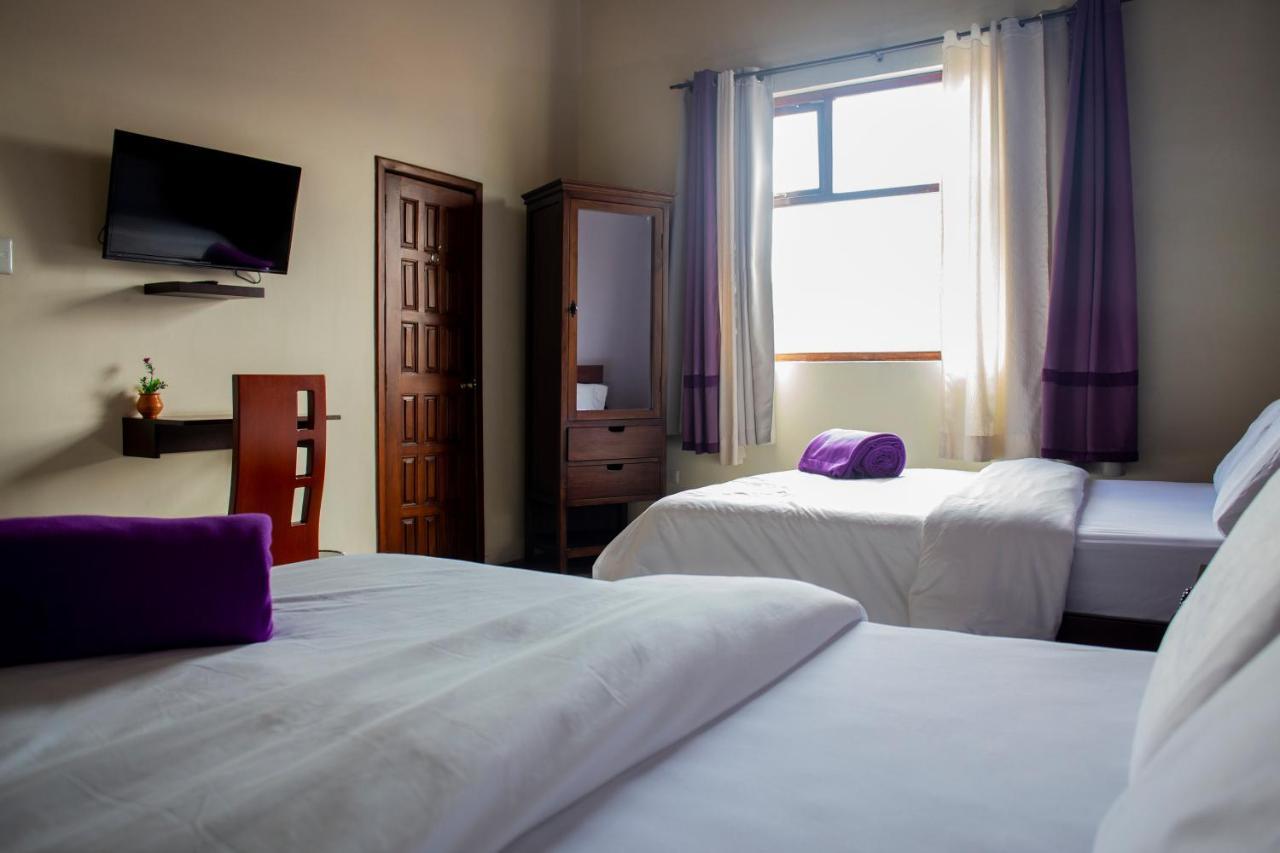 Hotel Colonial San Agustin Quito Exterior photo